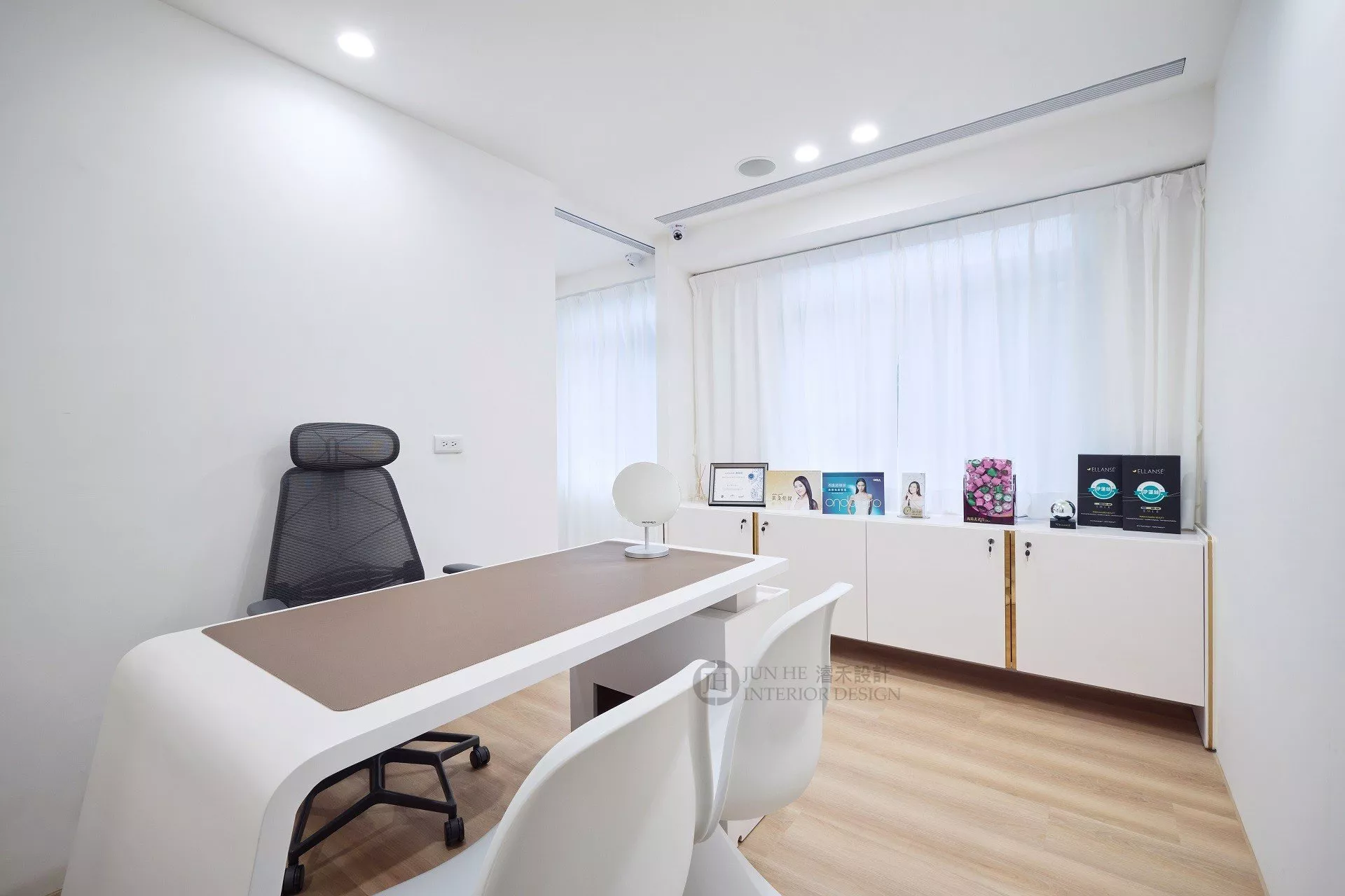 醫美珍所-房屋裝修-室內設計-濬禾室內設計-現在簡約x溫潤木質調